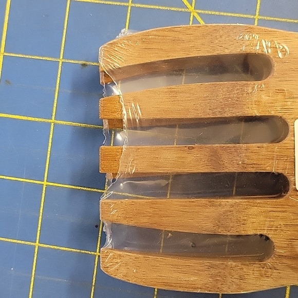 Alaska Bear Claw Pasta & Salad Server‎ 5.79 x 3.58 x 0.98 inches - Picture 3 of 3